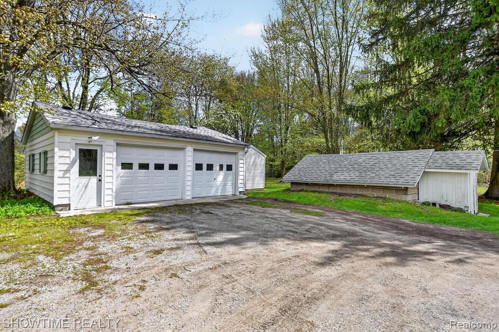2970 Range Road Port Huron, MI 48060 - Photo 6 of 25