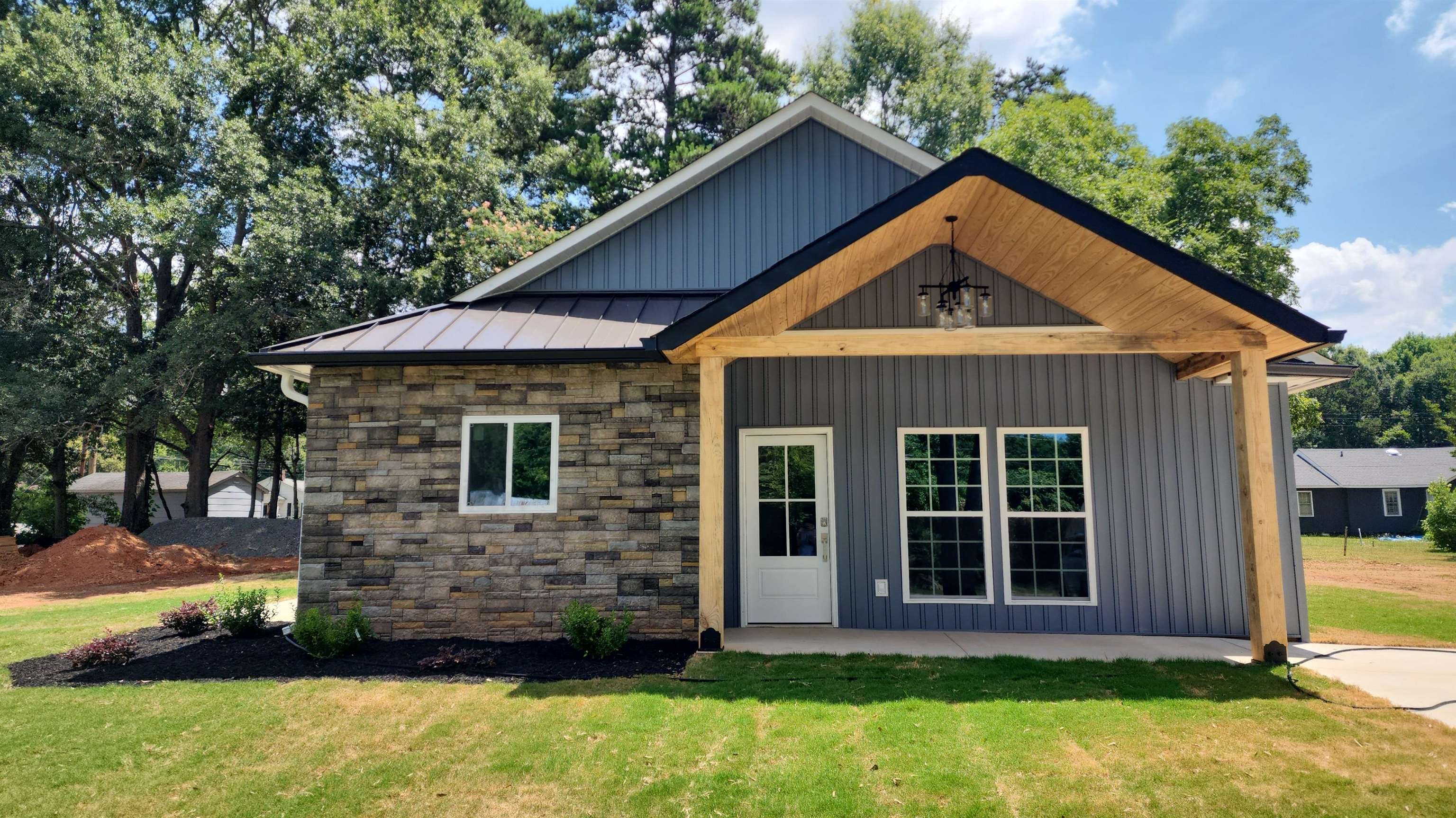 203 Walnut Street Union, SC 29379 - Photo 1 of 18 Gallery Image 1