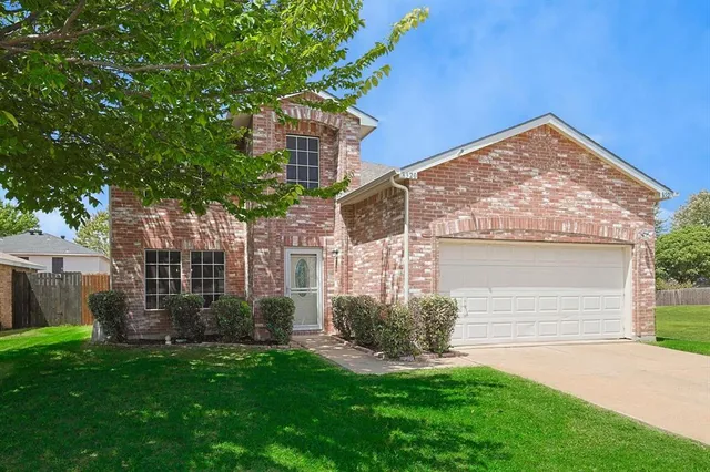 $2,450 | 8320 Seven Oaks Lane, Denton, TX 76210