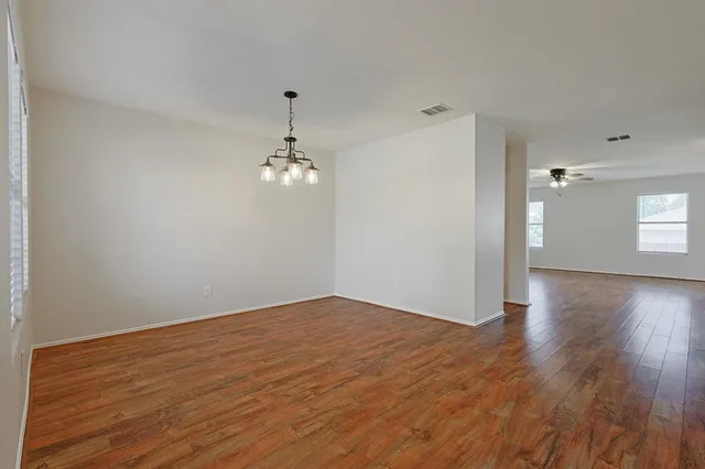 $2,450 | 8320 Seven Oaks Lane, Denton, TX 76210