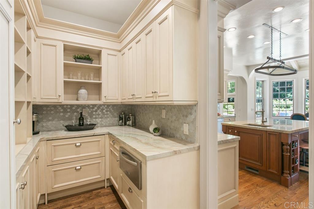 6493 Via Naranjal Rancho Santa Fe, CA 92067 - Photo 11 of 25 Gallery Image 11