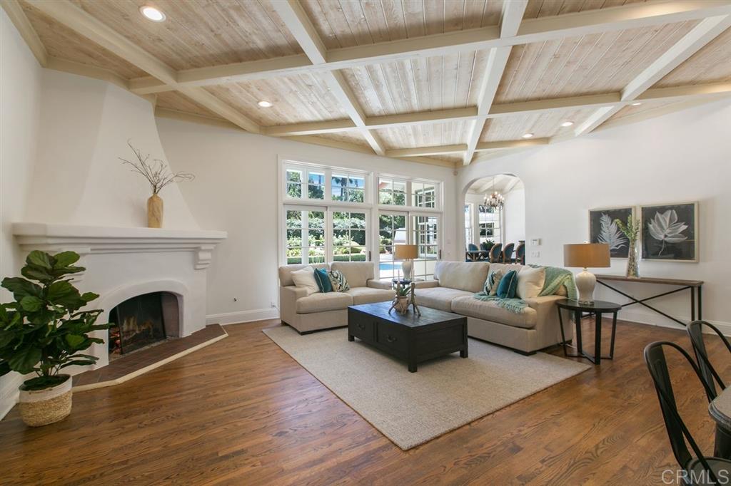 6493 Via Naranjal Rancho Santa Fe, CA 92067 - Photo 7 of 25 Gallery Image 7