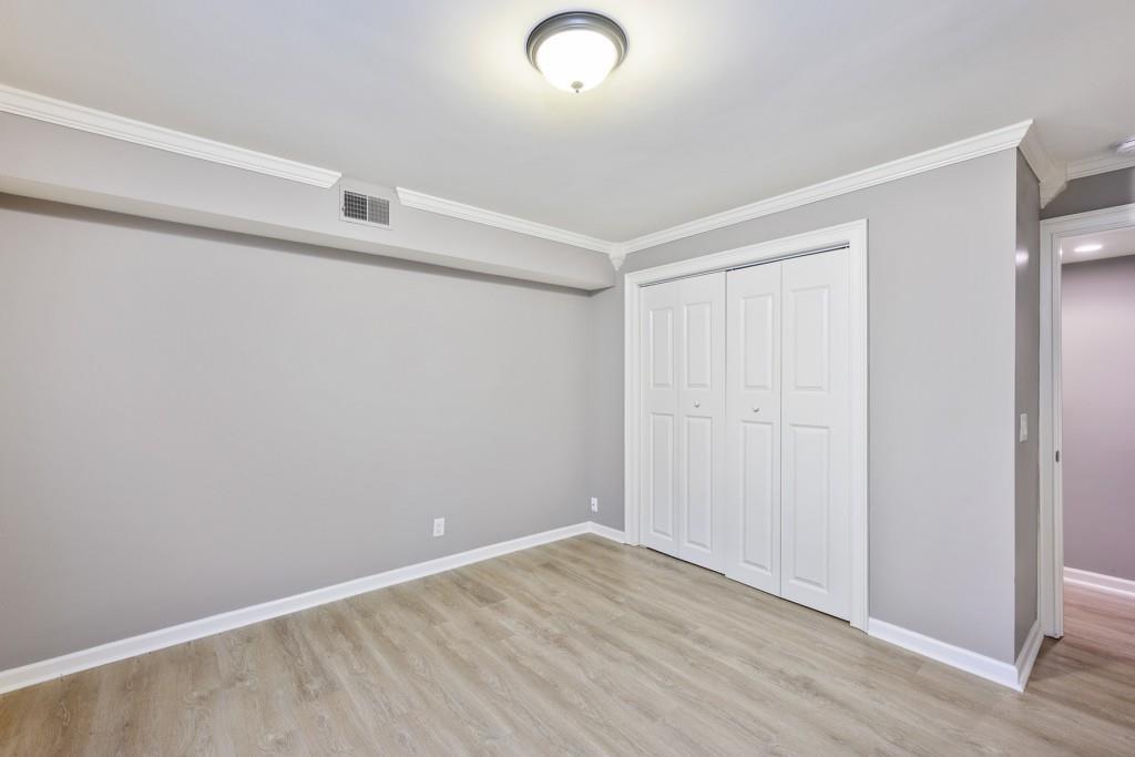 558 Emory Oaks Way Decatur, GA 30033 - Photo 12 of 23