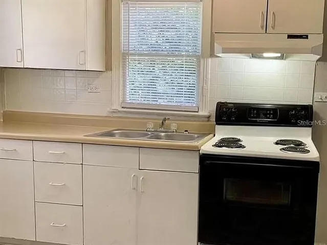 $1,300 | 424 West Dr Martin Luther King Jr Boulevard, Brooksville, FL 34601