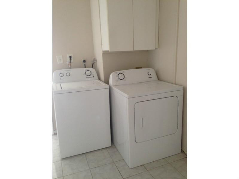 8992 Southwest 7th Street Boca Raton, FL 33433 - Photo 6 of 23 Laundry Room