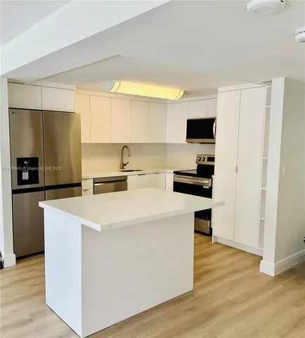 $3,300 | 1901 Brickell Avenue, Unit B1503, Miami, FL 33129