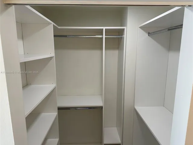 $3,300 | 1901 Brickell Avenue, Unit B1503, Miami, FL 33129