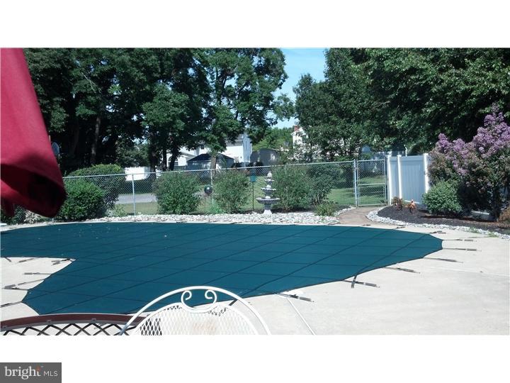 615 Parry Road Cinnaminson, NJ 08077 - Photo 12 of 18 Pool