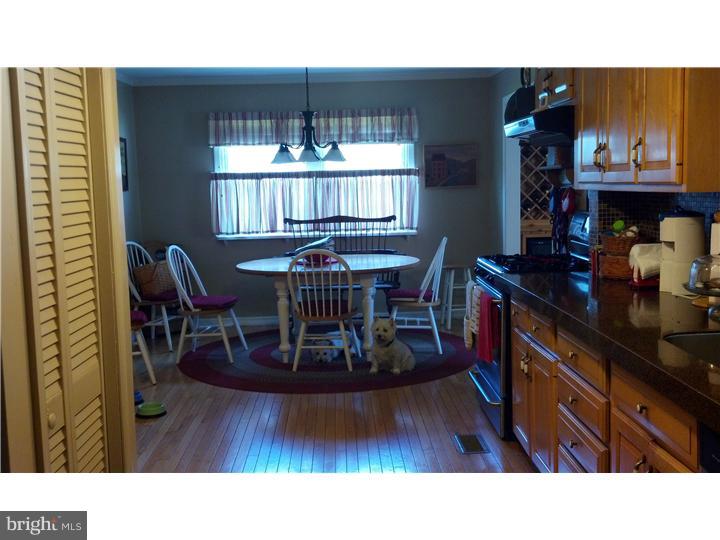 615 Parry Road Cinnaminson, NJ 08077 - Photo 4 of 18 Kitchen