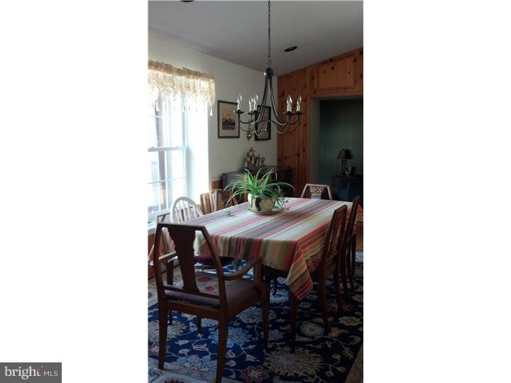 615 Parry Road Cinnaminson, NJ 08077 - Photo 6 of 18 Dining Room