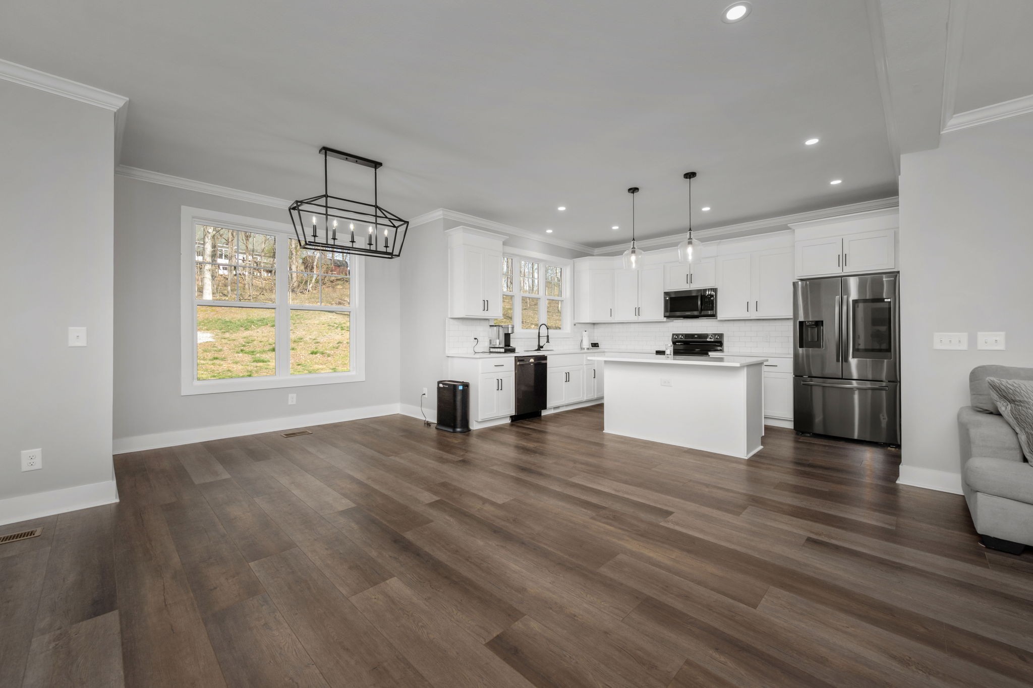 2093 Ferry Road Clarksville, TN 37040 - Photo 9 of 63