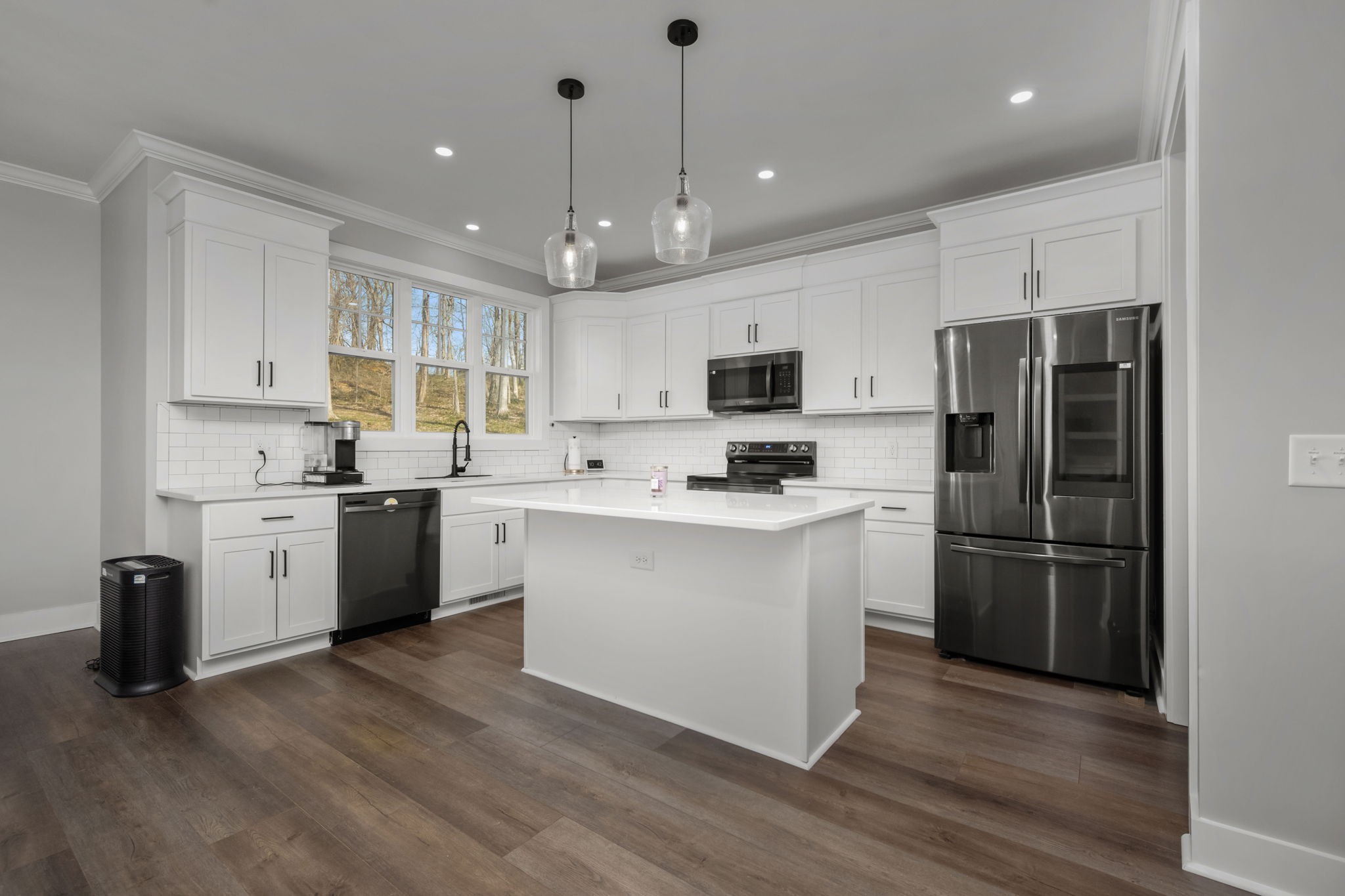 2093 Ferry Road Clarksville, TN 37040 - Photo 10 of 63