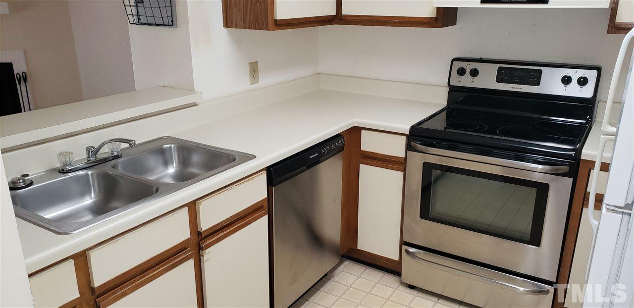 3803 Chimney Ridge Place, Unit 206 Durham, NC 27713 - Photo 2 of 7 Gallery Image 2