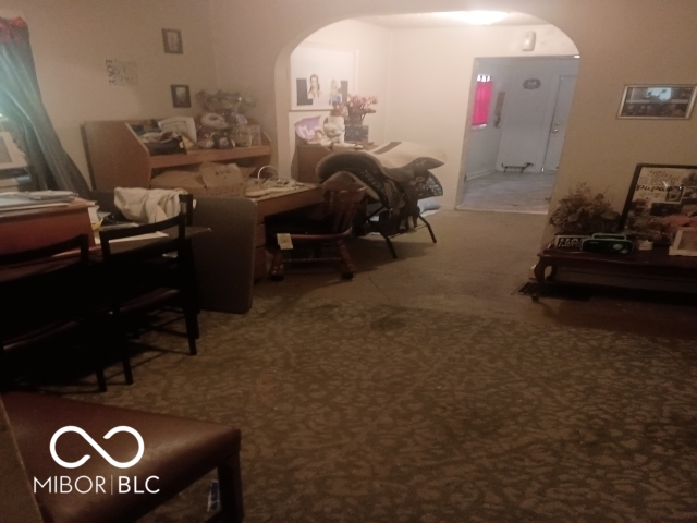 529 West 21st Street Anderson, IN 46016 - Photo 3 of 9