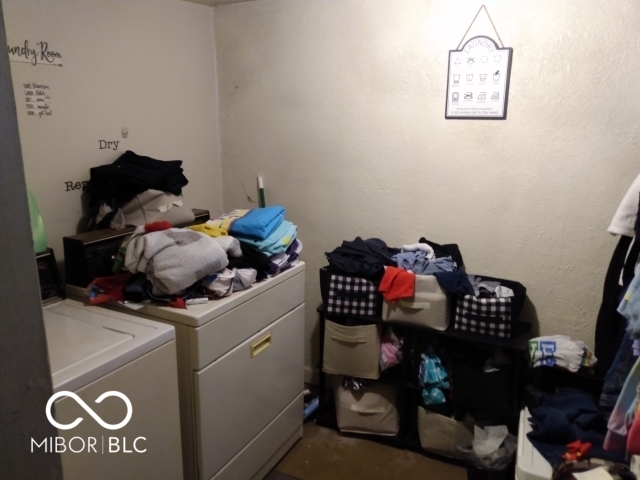 529 West 21st Street Anderson, IN 46016 - Photo 6 of 9