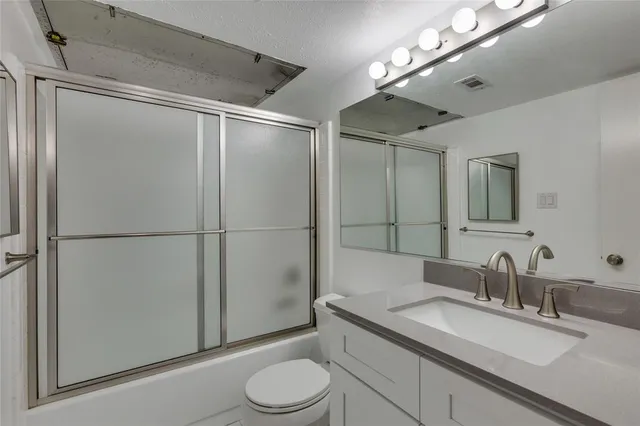 $2,000 | 114 Camilla Lane, Garland, TX 75040