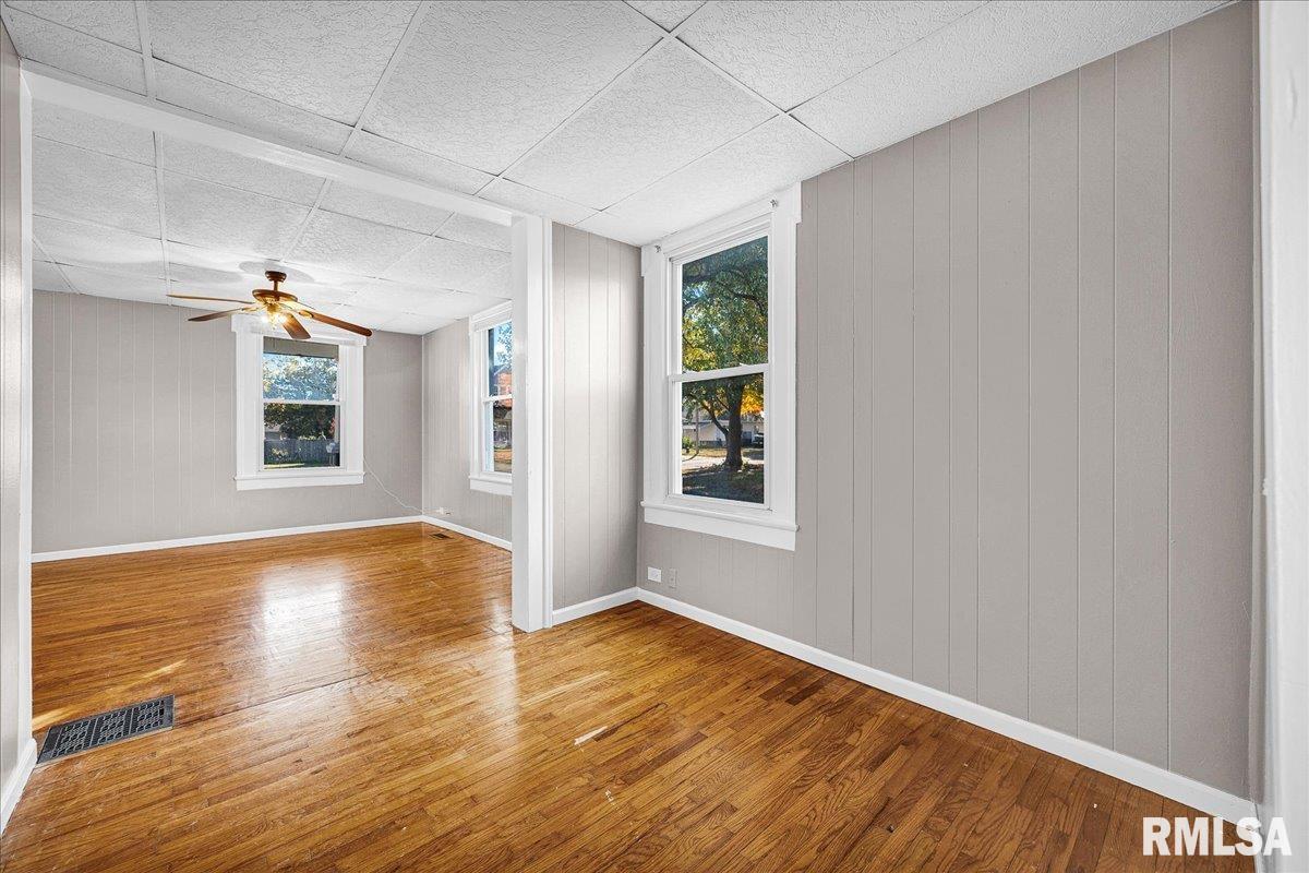 186 North Cone Street Farmington, IL 61531 - Photo 13 of 38