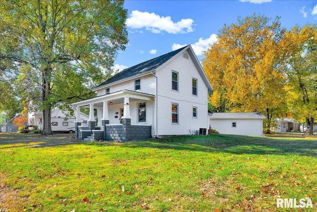 $114,900 | 186 North Cone Street, Farmington, IL 61531