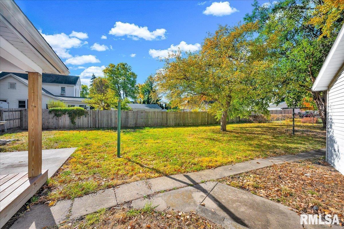 186 North Cone Street Farmington, IL 61531 - Photo 27 of 38