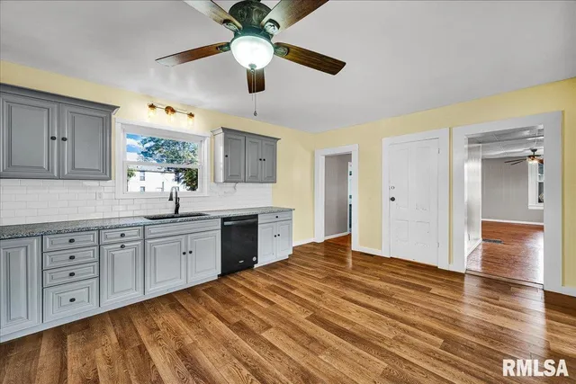 $114,900 | 186 North Cone Street, Farmington, IL 61531