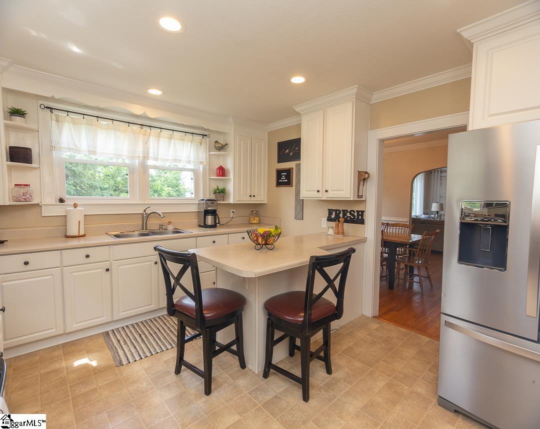 5301 Locust Hill Road Travelers Rest, SC 29690 - Photo 5 of 35