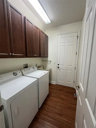 a view of utility room with washer and dryer