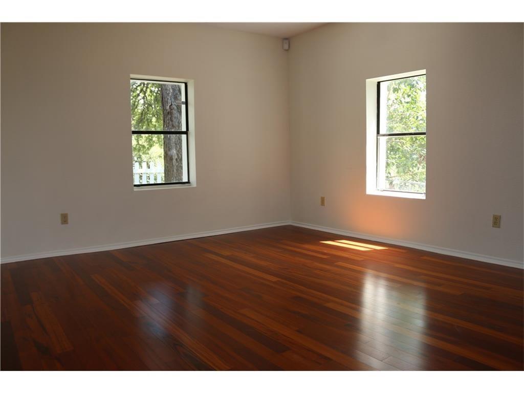 1166 Ridgeway Drive Austin, TX 78702 - Photo 2 of 19