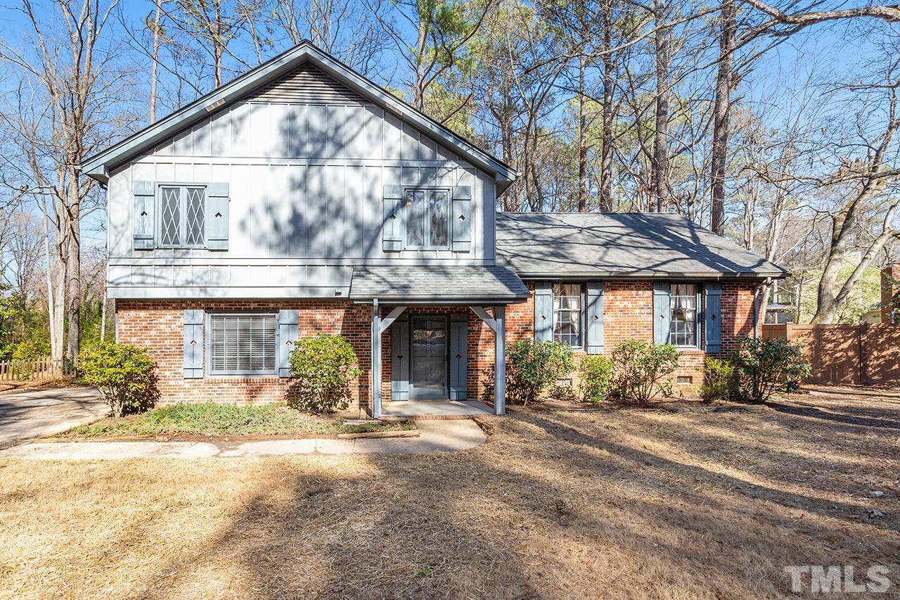 a view of a house with a outdoor space