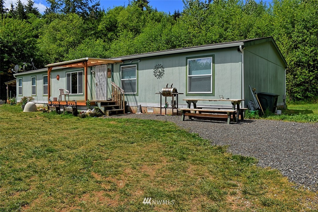 28249 Lake Cavanaugh Road Mount Vernon, WA 98274 - Photo 2 of 19 Gallery Image 2