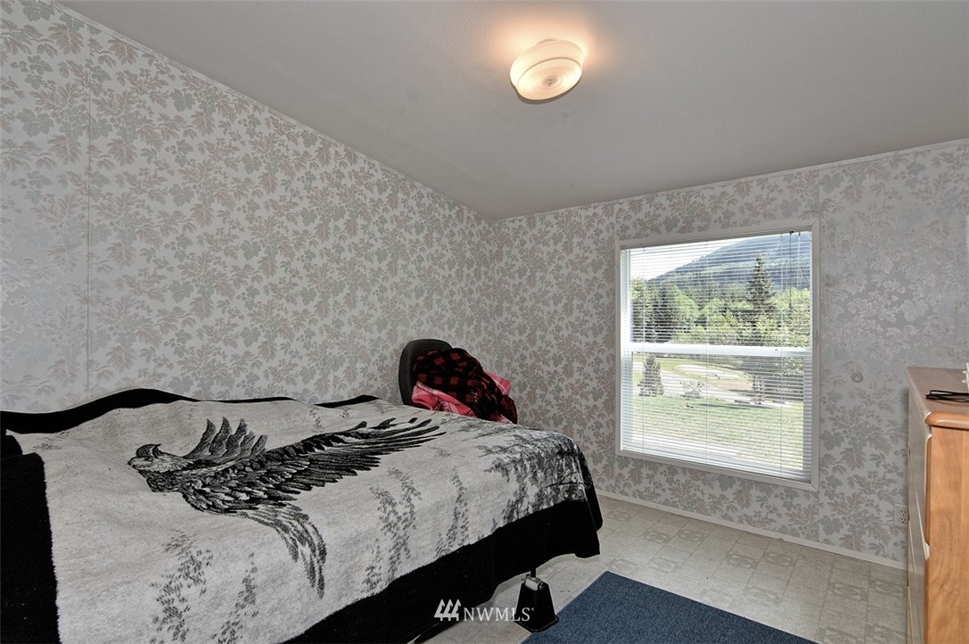 28249 Lake Cavanaugh Road Mount Vernon, WA 98274 - Photo 11 of 19 Gallery Image 11