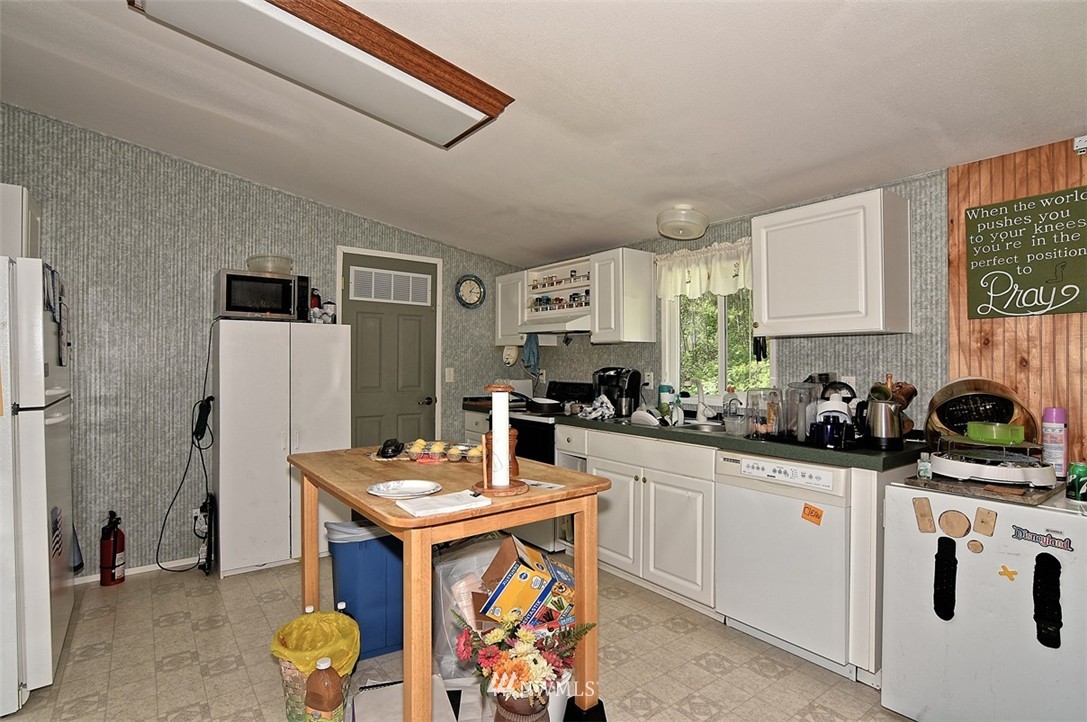 28249 Lake Cavanaugh Road Mount Vernon, WA 98274 - Photo 8 of 19 Gallery Image 8