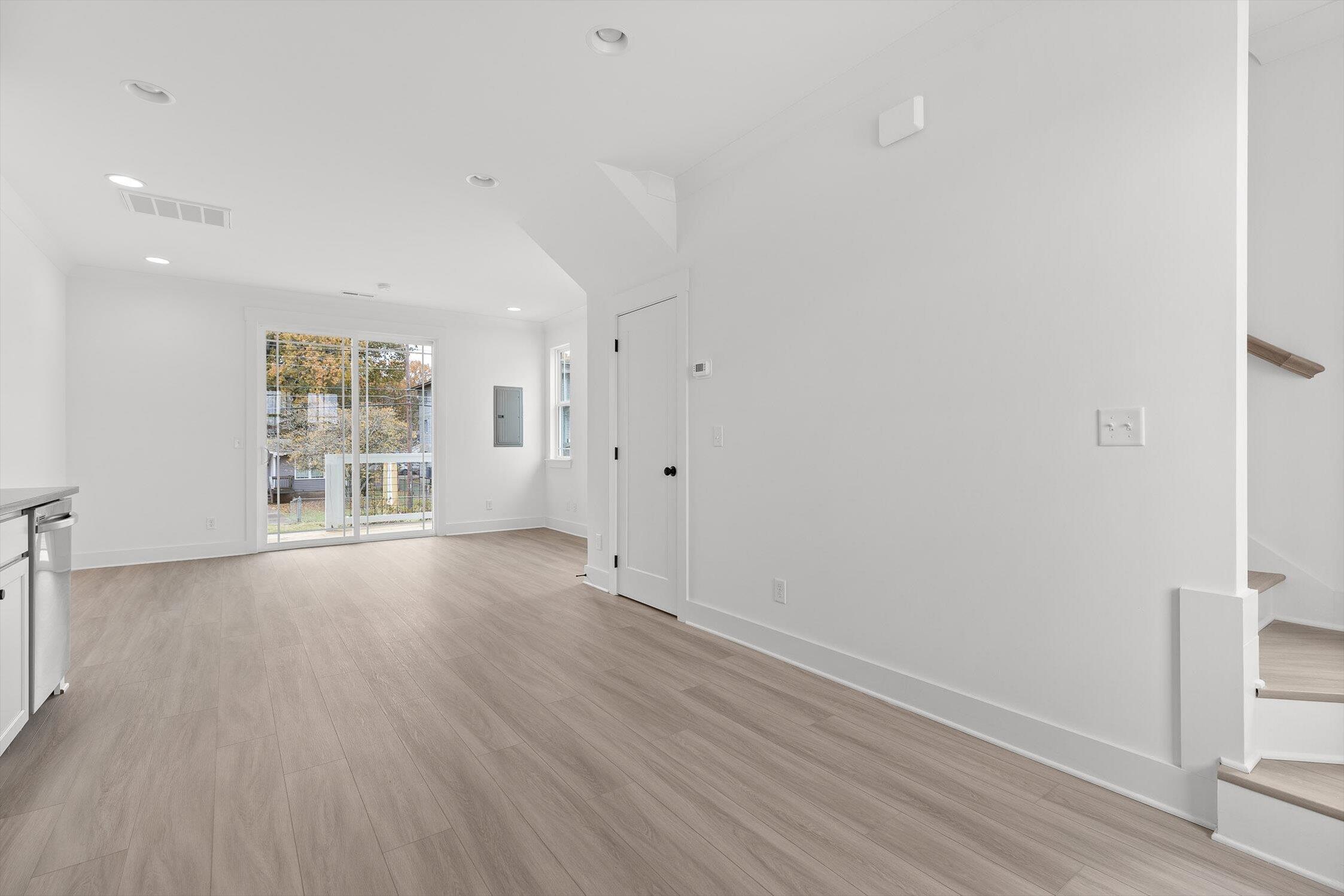 168 John Arnold Street, Unit 42 East Ridge, TN 37412 - Photo 9 of 53 08-188 John Arnold-8