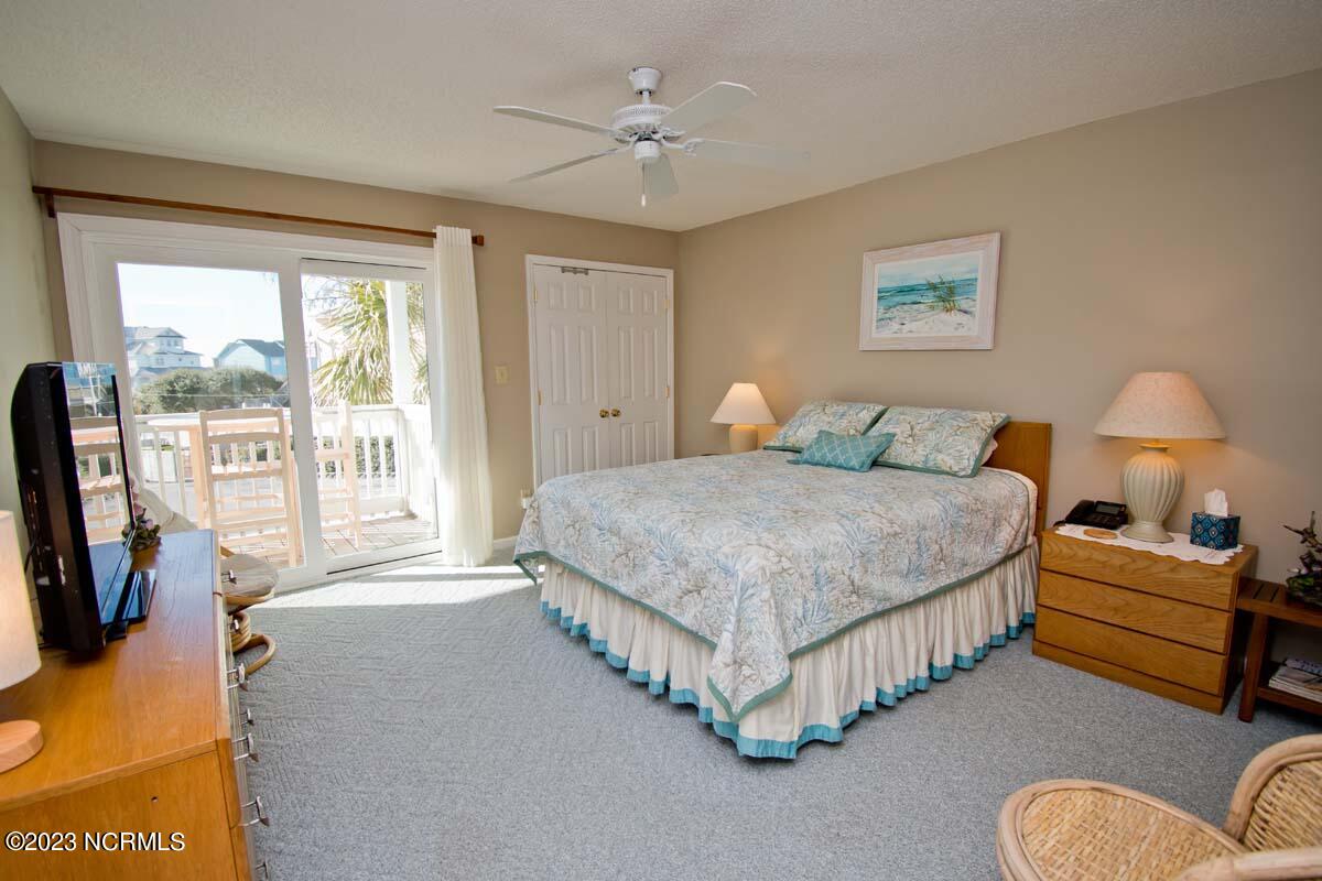 9201 Coast Guard Road, Unit B203 Emerald Isle, NC 28594 - Photo 24 of 37 Master from entry door