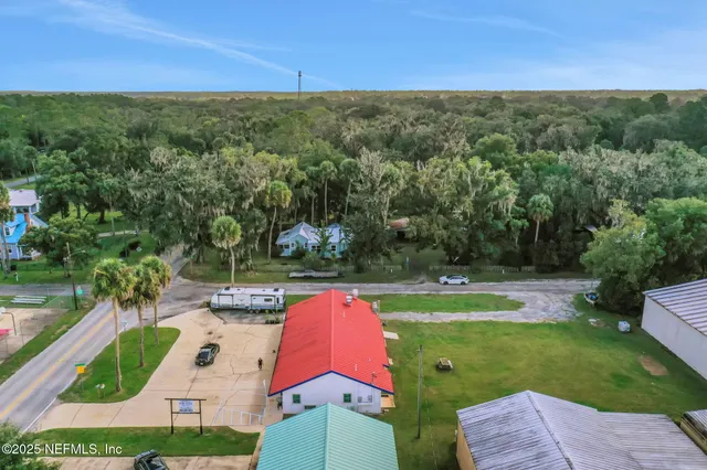 $450,000 | 413 Elm Street, Welaka, FL 32193