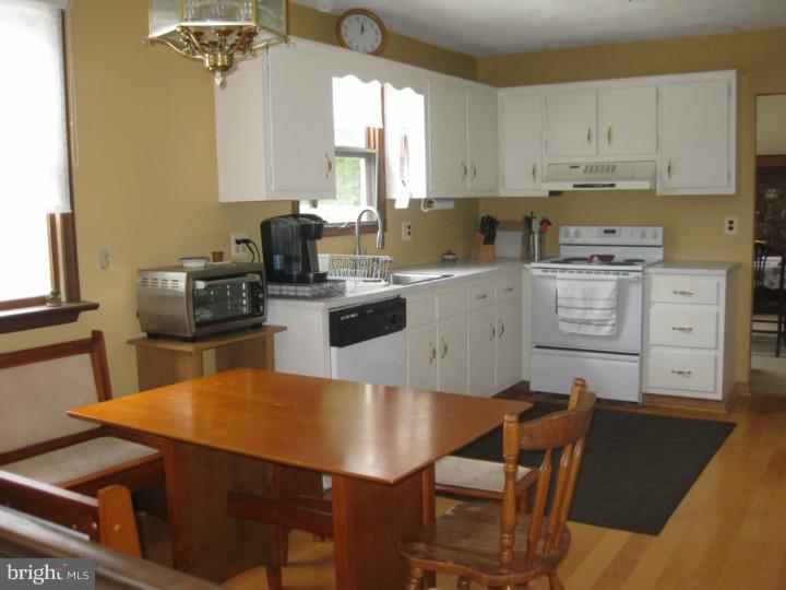 14 Fulmer Road Pottstown, PA 19465 - Photo 5 of 19 Gallery Image 5