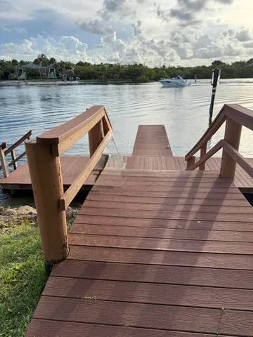 a view of a lake with houses