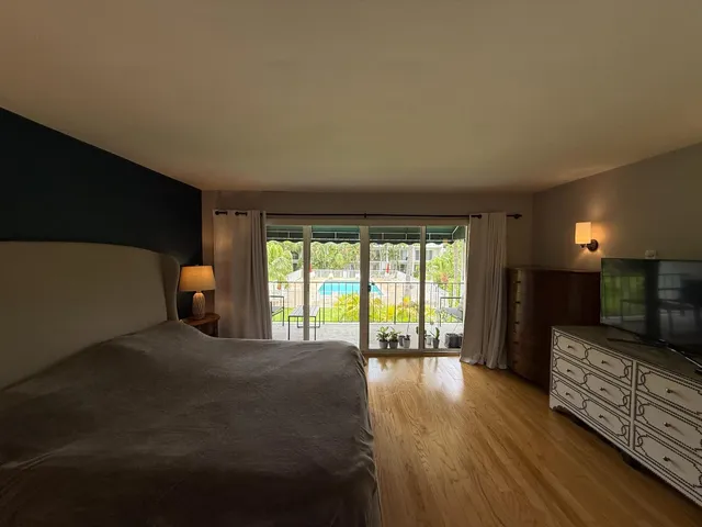 a view of entryway with lots of windows