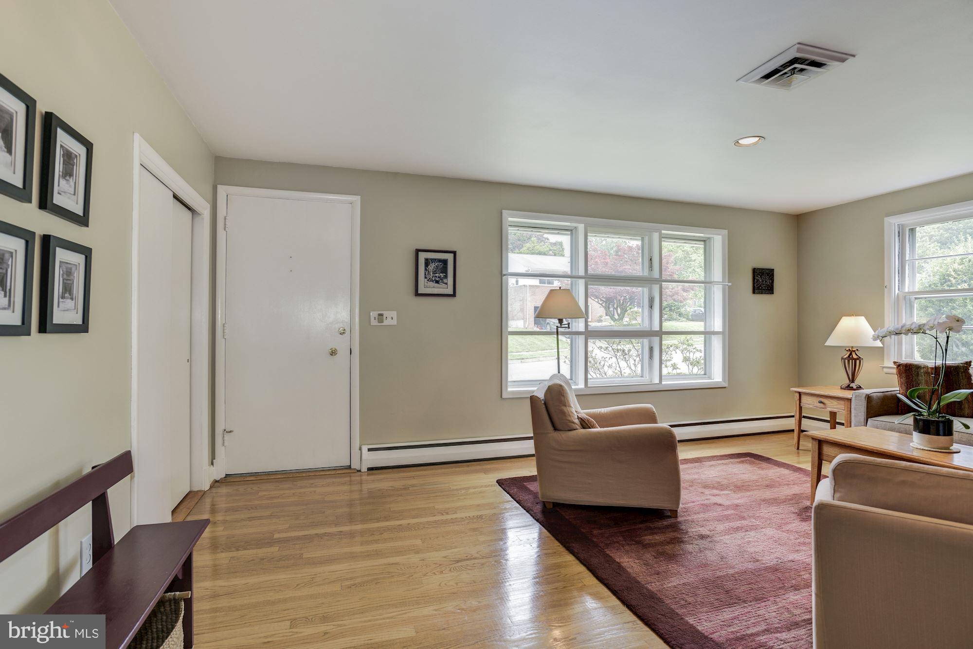 1911 Clifden Road Baltimore, MD 21228 - Photo 2 of 30 Main Entrance | Living Room