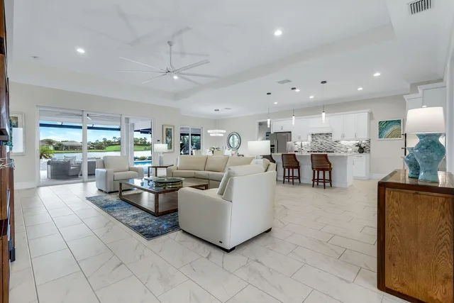 $2,083,500 | 14386 Laguna Springs Lane, Naples, FL 34114