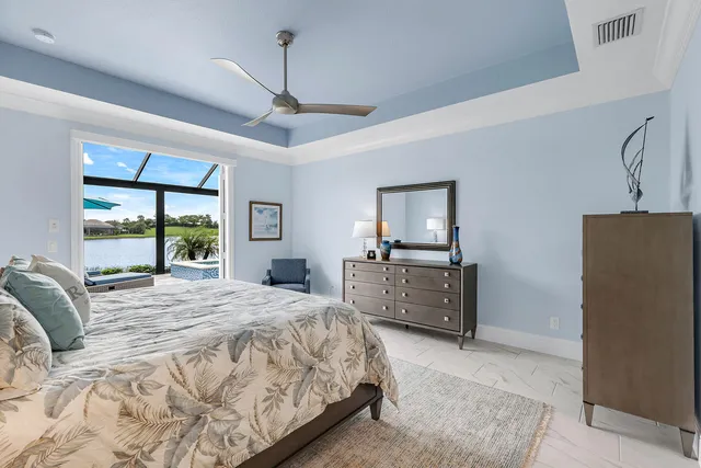 $2,083,500 | 14386 Laguna Springs Lane, Naples, FL 34114