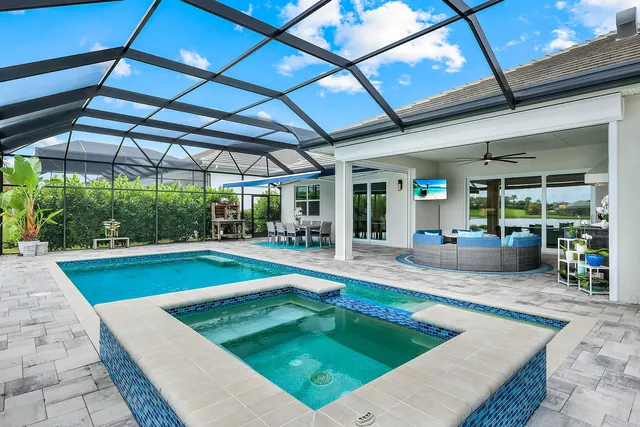 $2,083,500 | 14386 Laguna Springs Lane, Naples, FL 34114