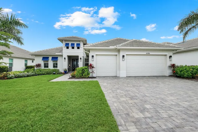 $2,083,500 | 14386 Laguna Springs Lane, Naples, FL 34114