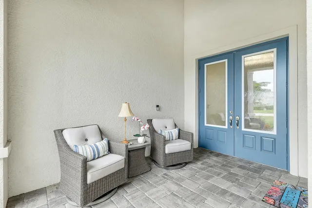 $2,083,500 | 14386 Laguna Springs Lane, Naples, FL 34114