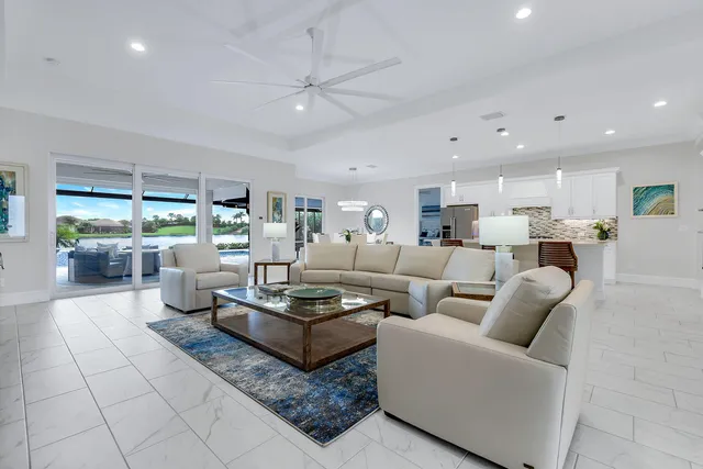 $2,083,500 | 14386 Laguna Springs Lane, Naples, FL 34114