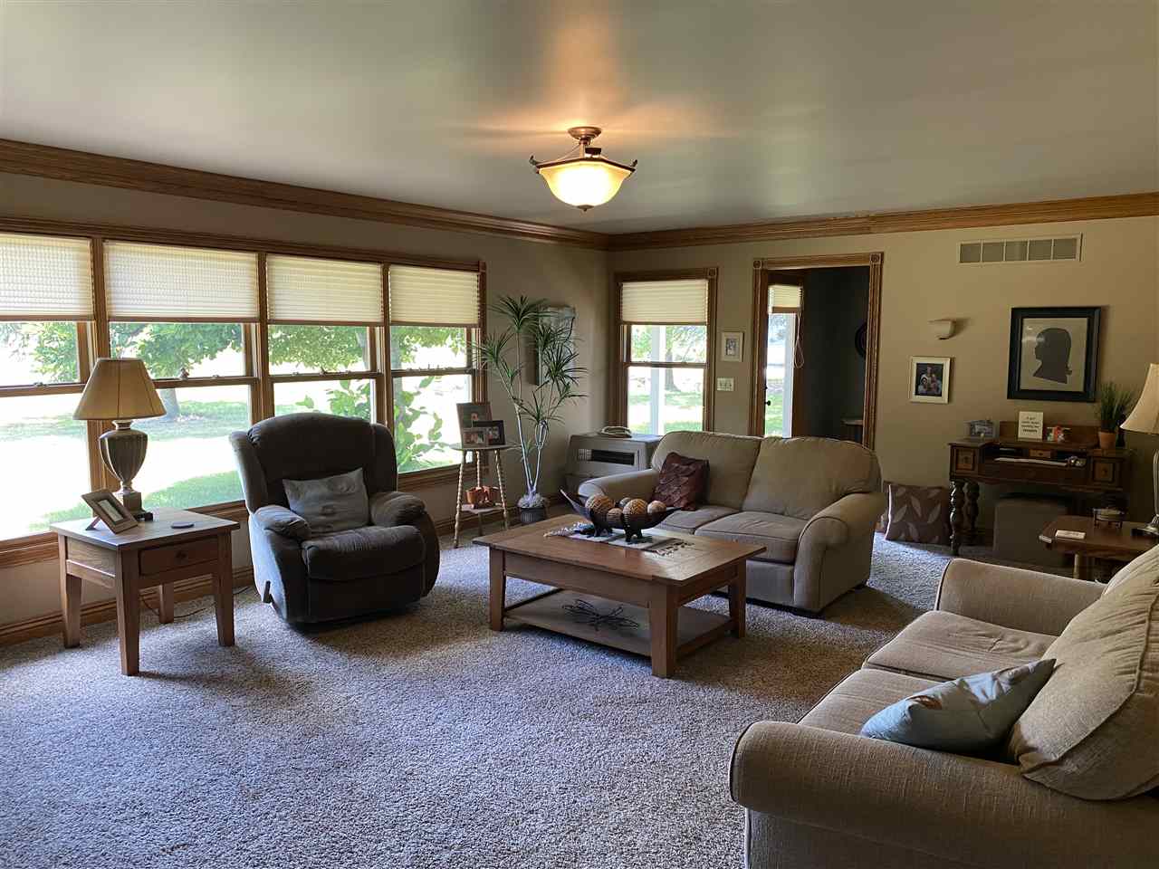 308 Valley Street Fenton, MI 48430 - Photo 3 of 31