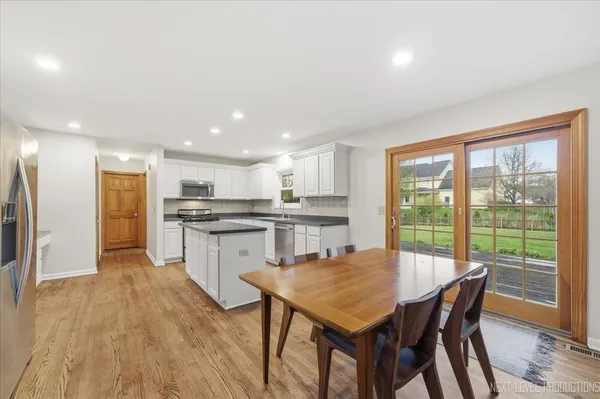 $675,000 | 135 Westhaven Circle, Geneva, IL 60134