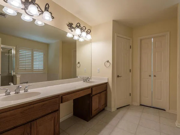 $3,400 | 11704 Emerald Falls Drive, Austin, TX 78738