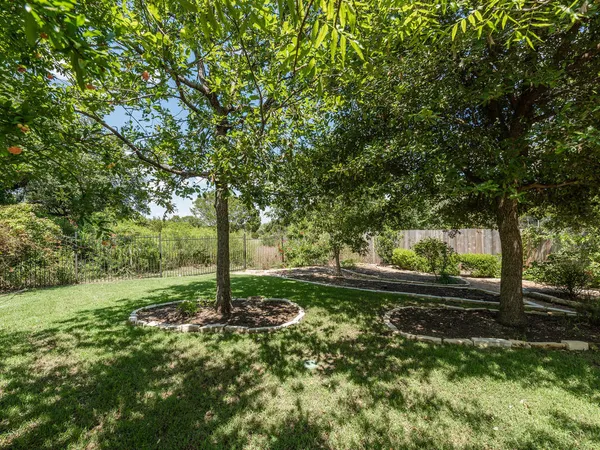 $3,400 | 11704 Emerald Falls Drive, Austin, TX 78738