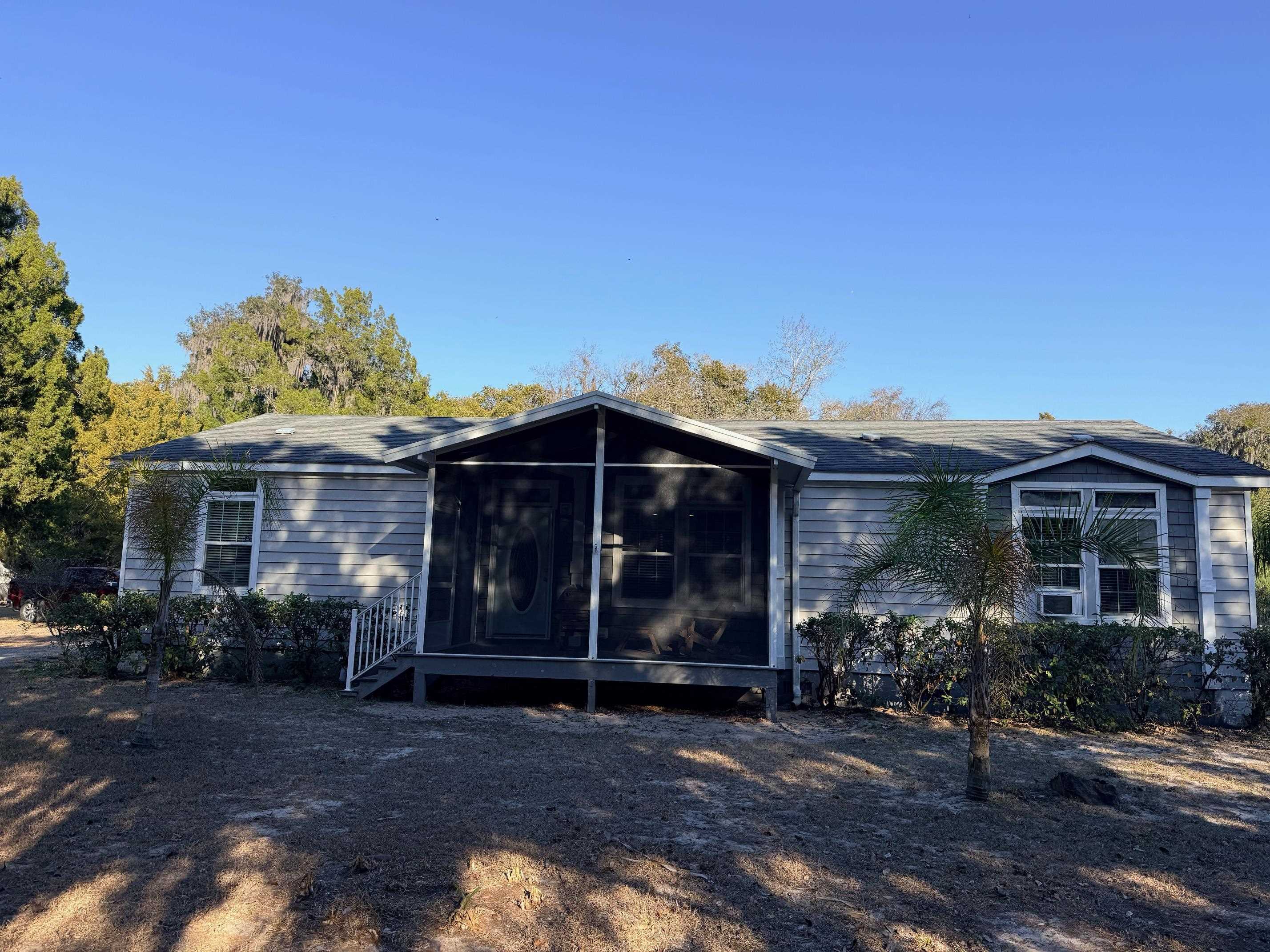 808 Front Street Welaka, FL 32193 - Photo 2 of 3