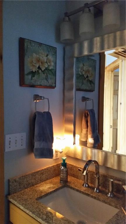 40 Mansel Road Hermon, ME 04401 - Photo 15 of 33 Bathroom on main floor